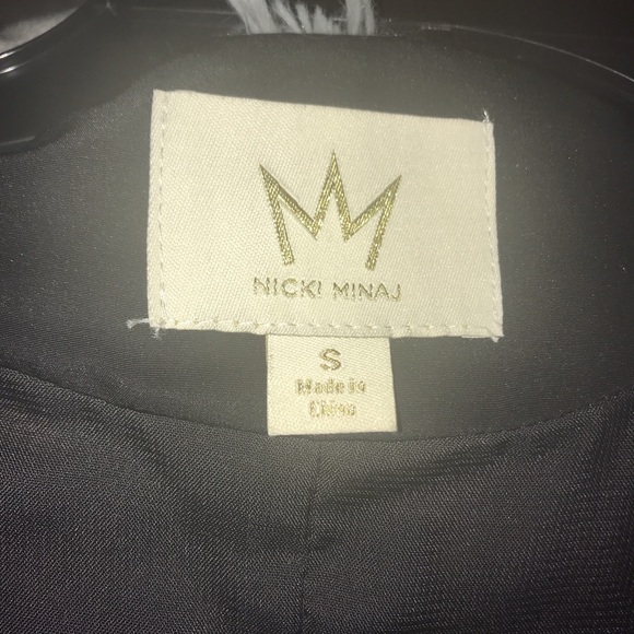 Nicki Minaj blazer 🖤 - Picture 3 of 4